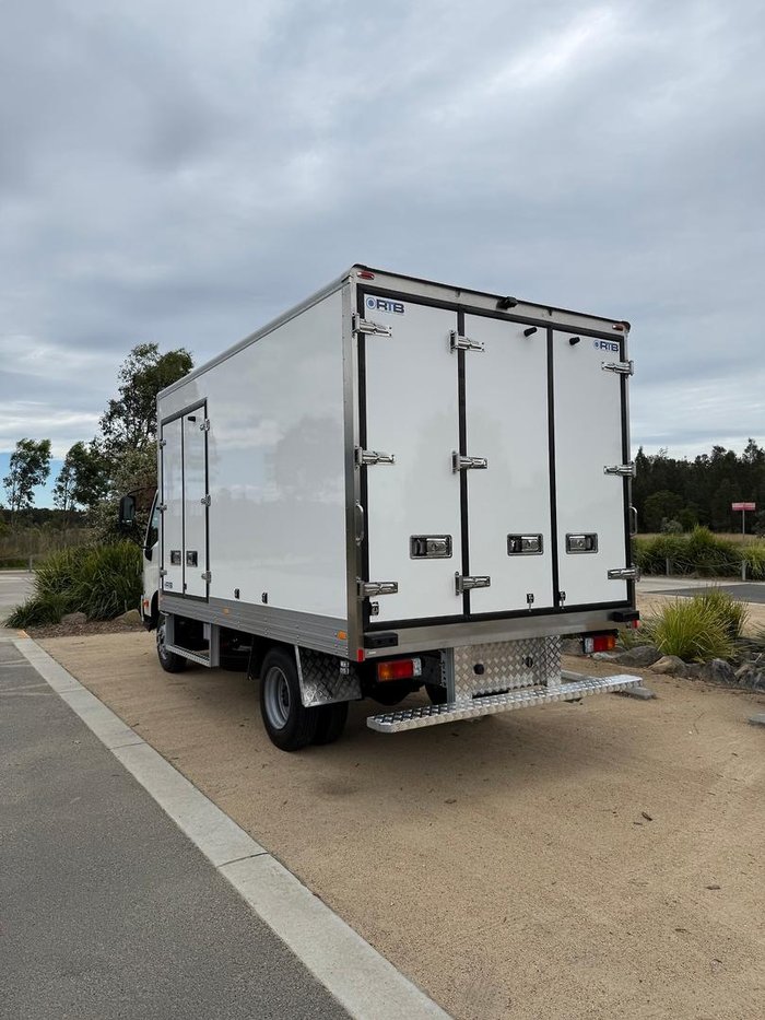 2025 Hino 300 Series 921