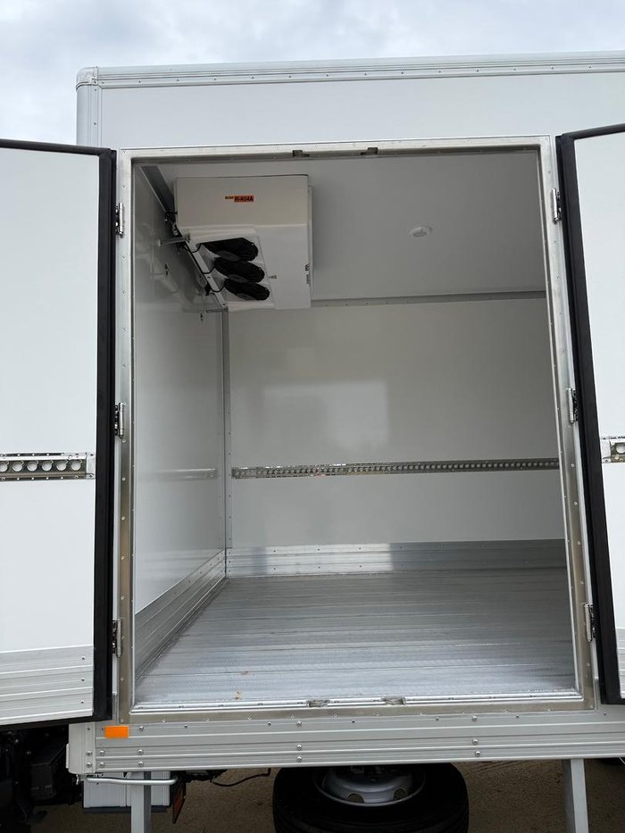 2025 Hino 300 Series 921