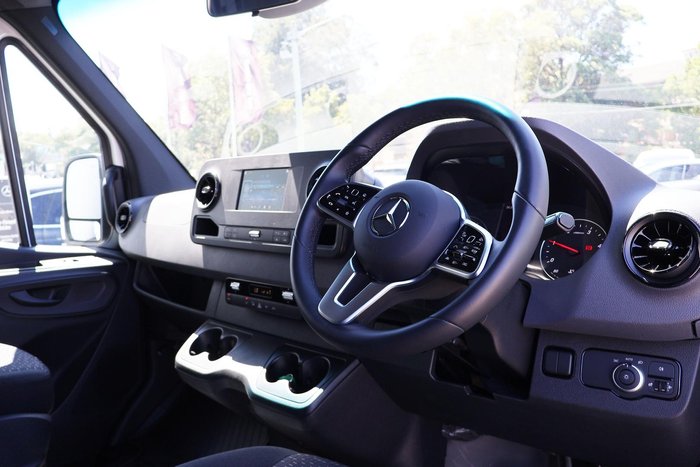 2024 Mercedes-Benz Sprinter 517CDI VS30 Arctic White