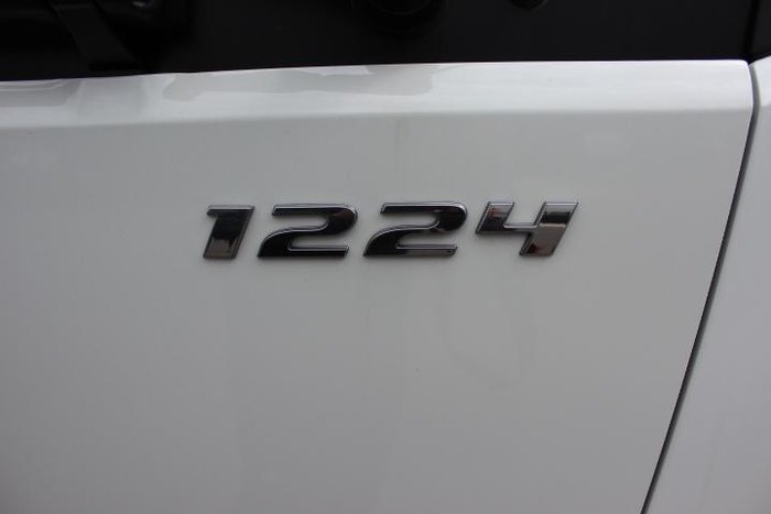 2025 Fuso Fighter 1224 WHITE