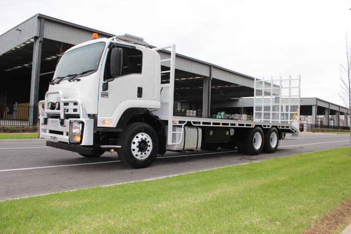 2015 Isuzu F Series