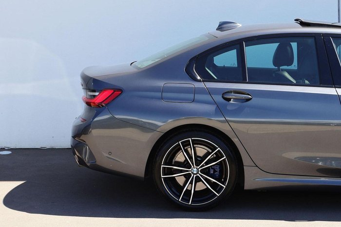 2022 BMW 3 Series 330i M Sport