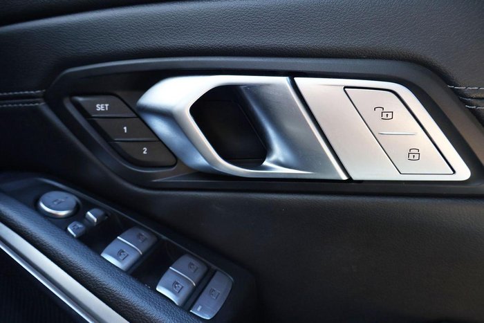 2022 BMW 3 Series 330i M Sport