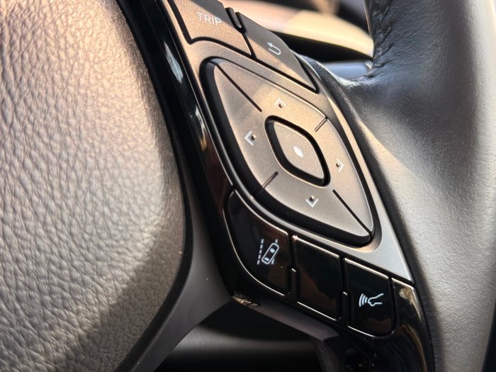 2022 Toyota C-HR GXL