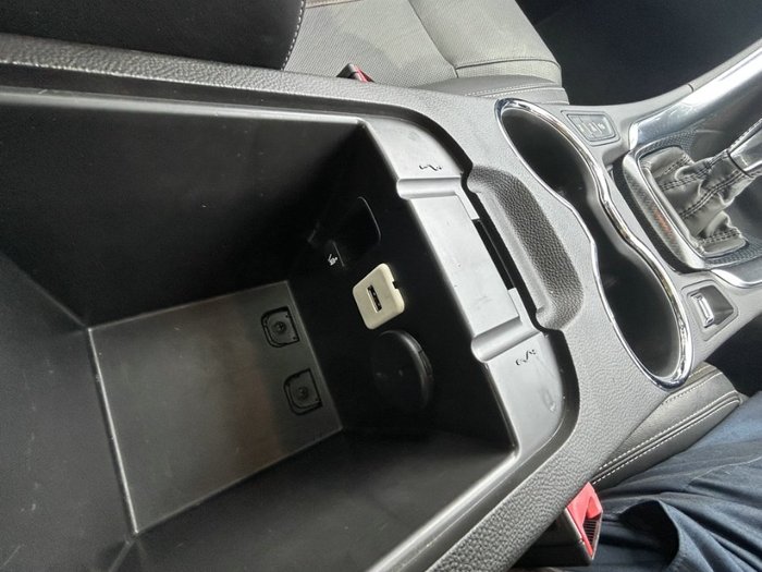 2015 HOLDEN COMMODORE SS V REDLINE