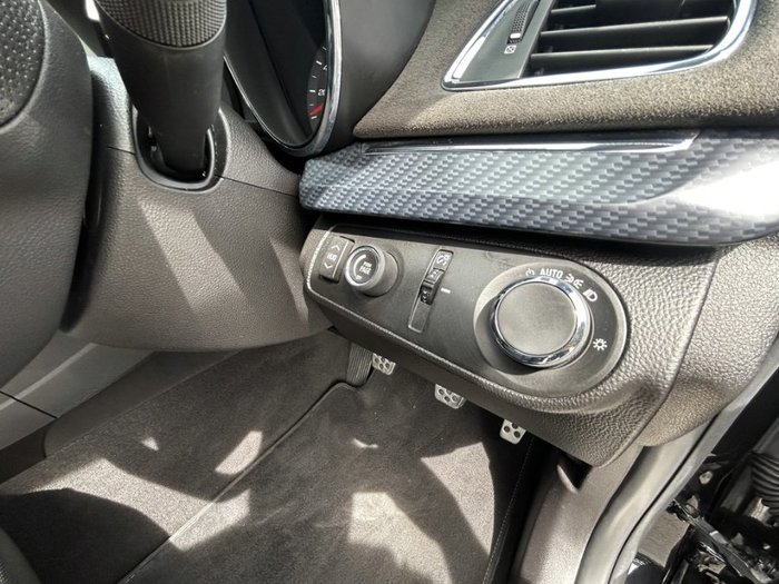 2015 HOLDEN COMMODORE SS V REDLINE