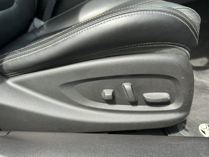 2015 HOLDEN COMMODORE SS V REDLINE