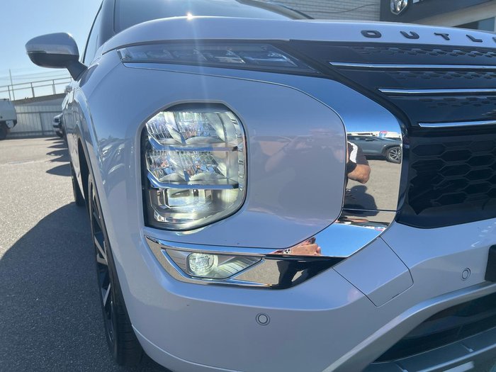 2023 Mitsubishi Outlander Exceed Tourer