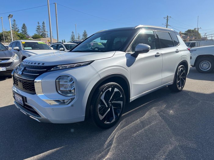 2023 Mitsubishi Outlander Exceed Tourer