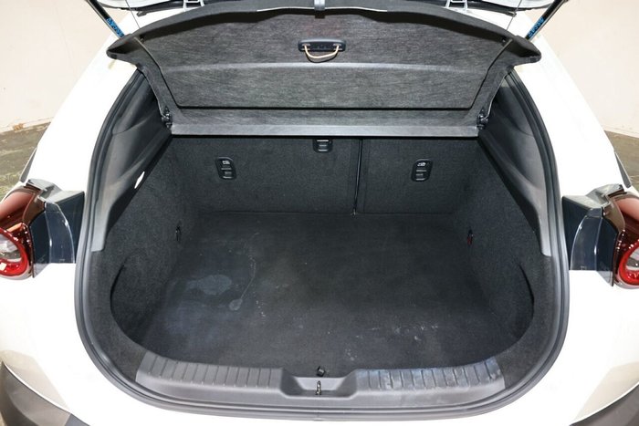 2022 Mazda MX-30 G20e Evolve