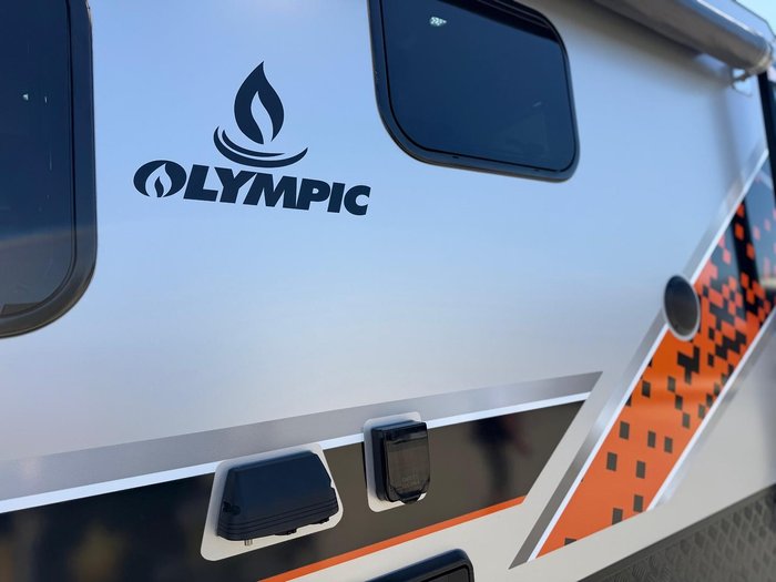 2025 Olympic Javelin X8 Bunks Semi Off-Road