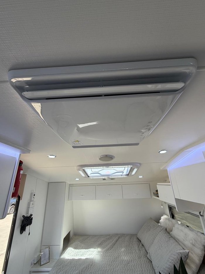 2025 Olympic Javelin X8 Bunks Semi Off-Road