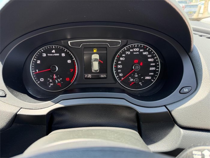 2016 AUDI Q3 1.4 TFSI (110kW)