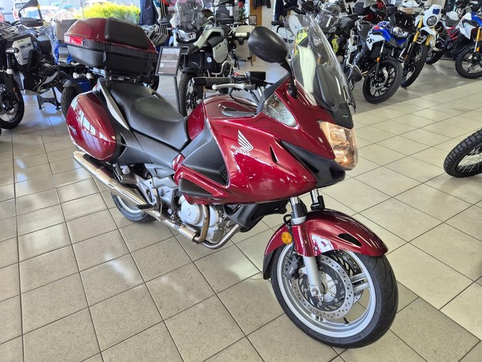 2009 Honda NT700V (Deauville) NT Red