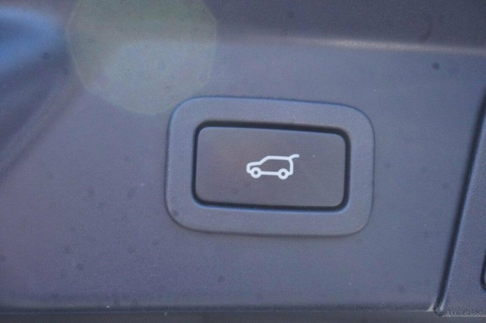 2020 Land Rover Range Rover Velar P250 R-Dynamic S