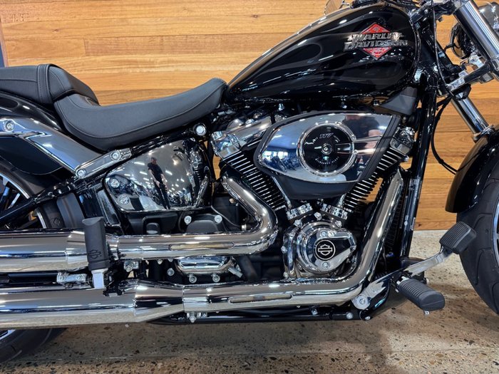 2025 Harley-davidson FXBR BREAKOUT (117) MIDNIGHT FIRE STORM