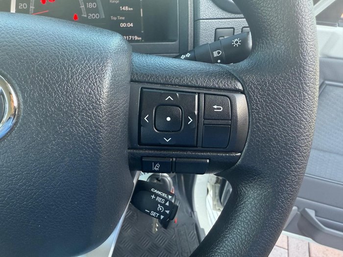 2024 Toyota Landcruiser GXL