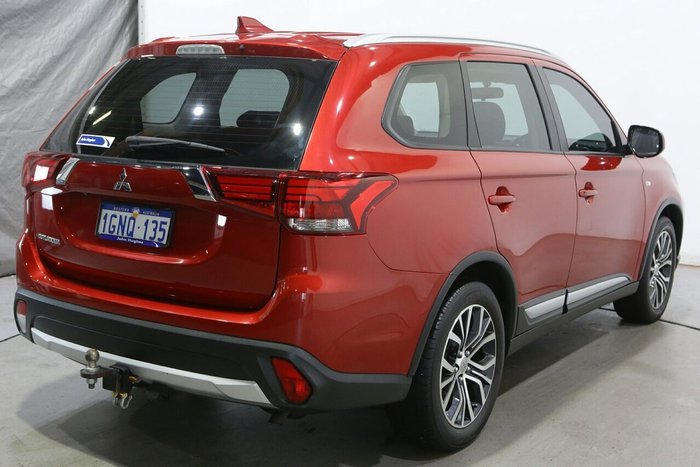 2018 Mitsubishi Outlander ES