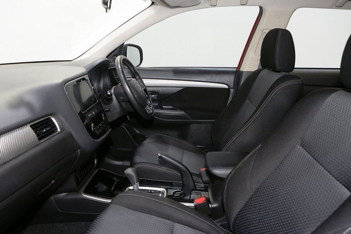 2018 Mitsubishi Outlander ES