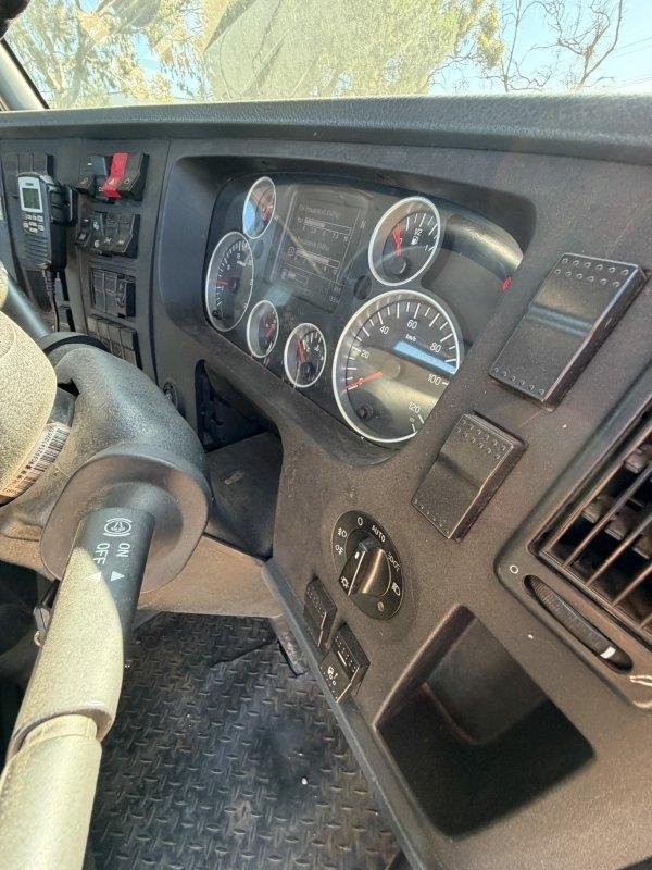 2020 Diamond Reo (Sinotruck) 6X4 Prime Mover