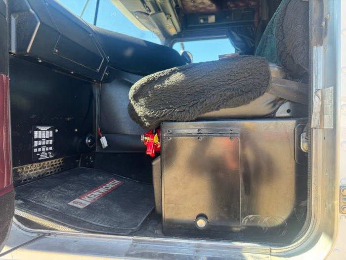 2016 Kenworth K200 Big Cab 6X4 Prime Mover **Service History**