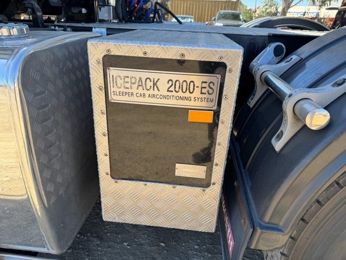 2016 Kenworth K200 Big Cab 6X4 Prime Mover **Service History**