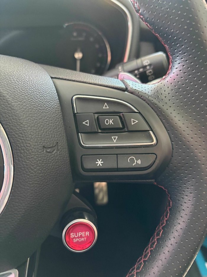 2023 MG HS Essence X