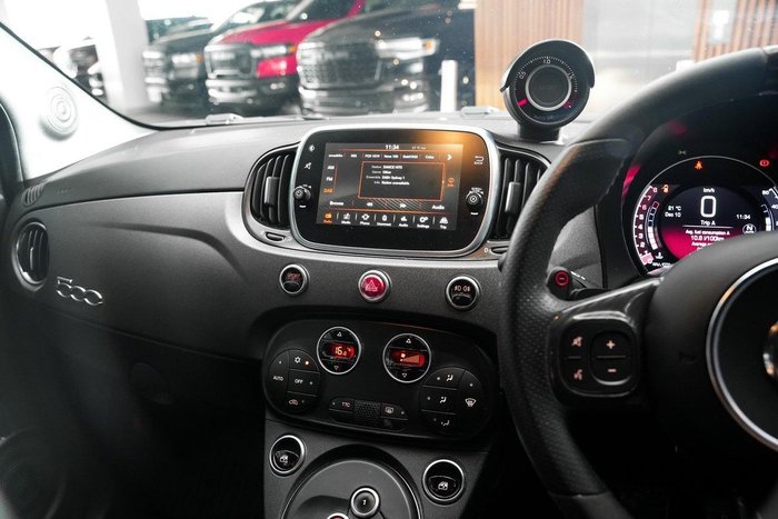 2020 Abarth 695 70 Anniversario