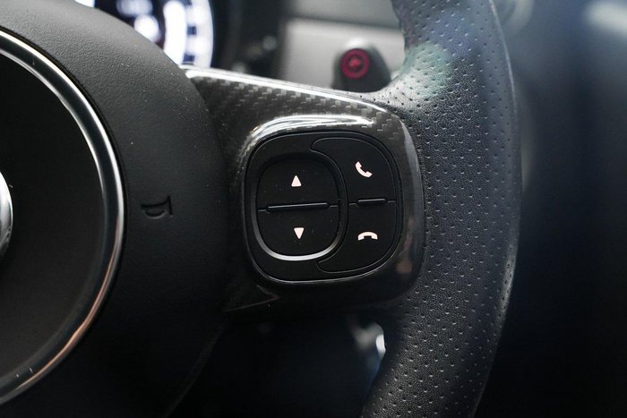 2020 Abarth 695 70 Anniversario