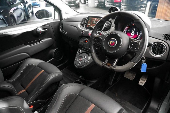 2020 Abarth 695 70 Anniversario