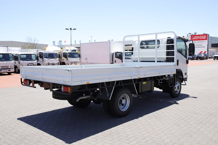 2025 Isuzu Trucks NPS 75/45-155 NEW  4x4 Tray