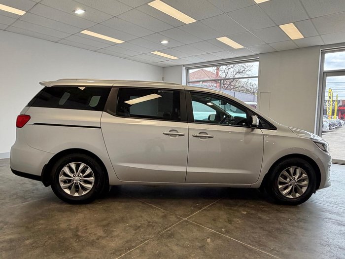2019 Kia Carnival Si