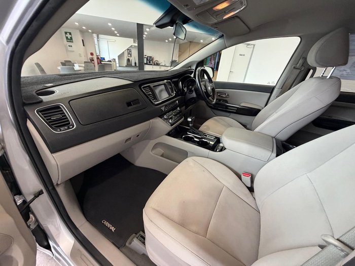 2019 Kia Carnival Si