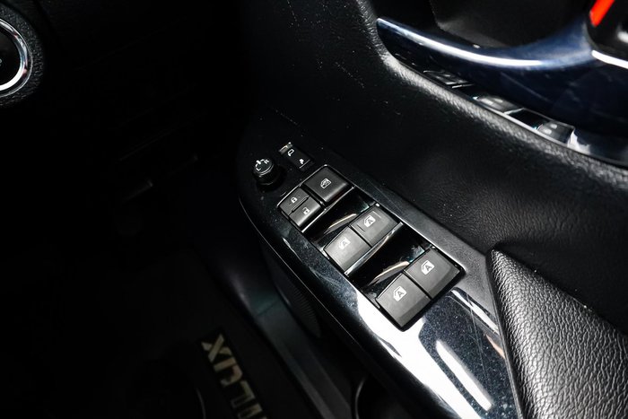 2020 Toyota Hilux Rogue