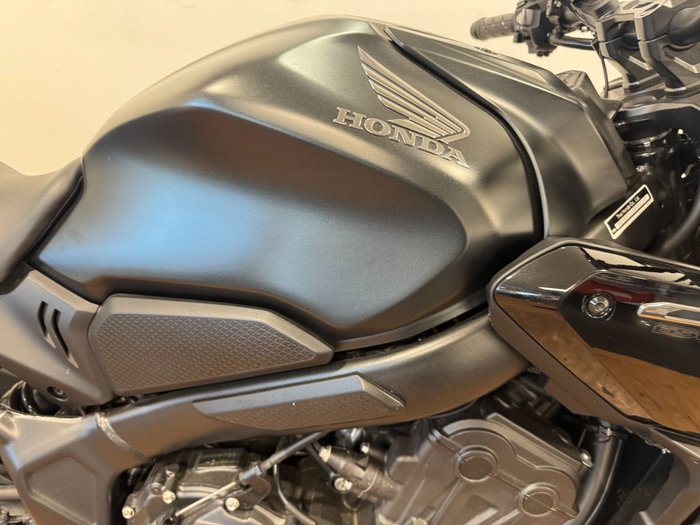 2023 Honda CB650R Black