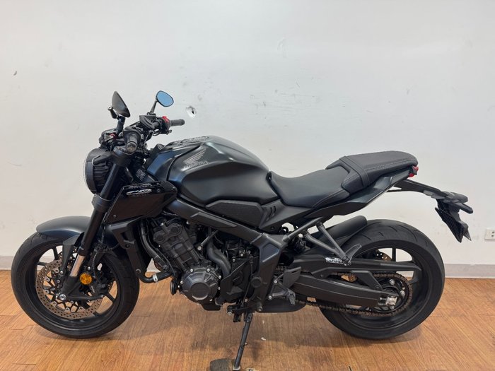 2023 Honda CB650R Black