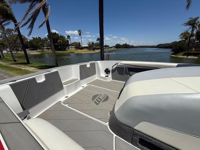 2023 Malibu Response TXi Open Bow