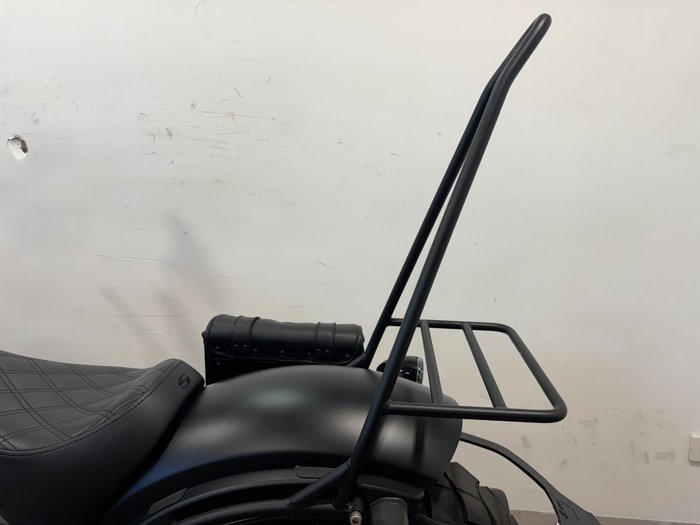 2018 Indian SCOUT BOBBER THUNDER BLACK Black