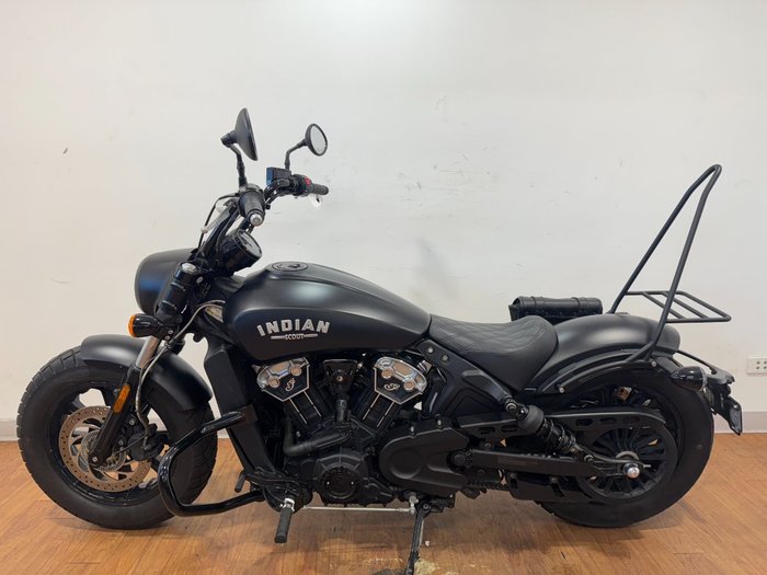 2018 Indian SCOUT BOBBER THUNDER BLACK Black