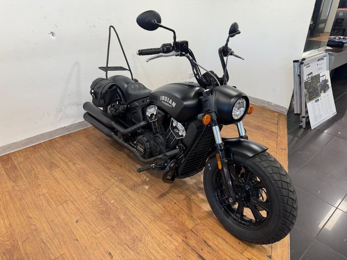 2018 Indian SCOUT BOBBER THUNDER BLACK Black