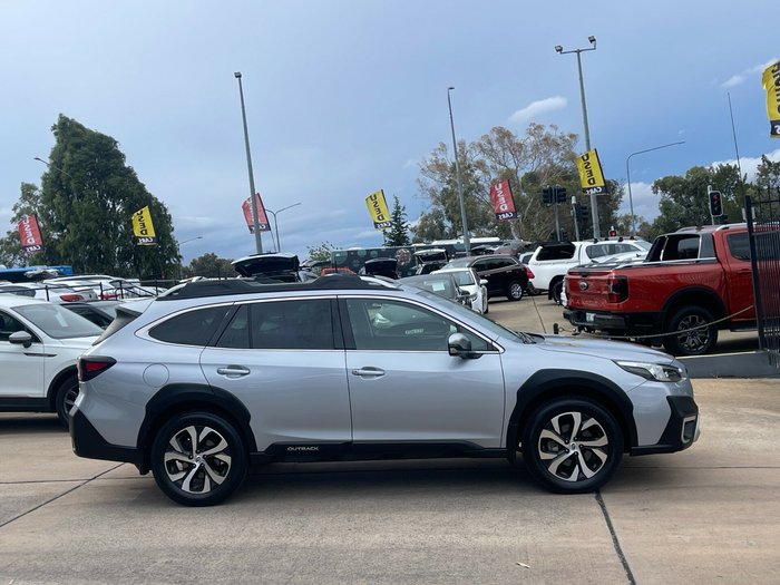 2022 Subaru Outback AWD Touring