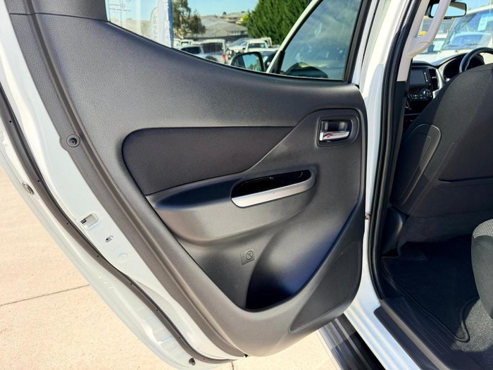 2021 Mitsubishi Triton GLS