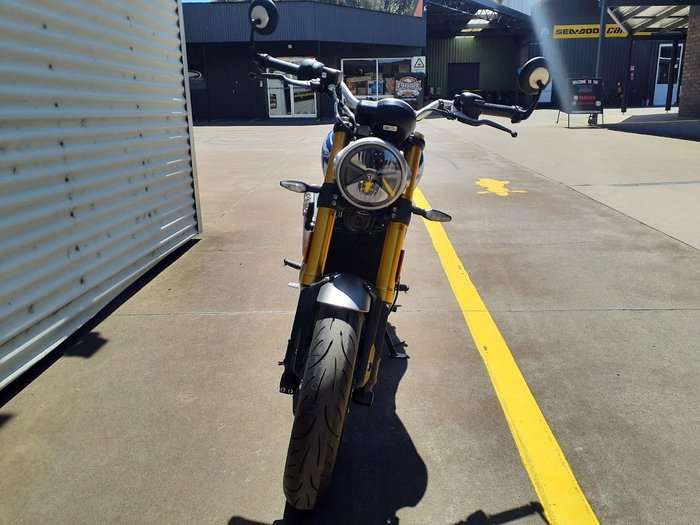 2025 Triumph Speed 400 Speed Four Grey