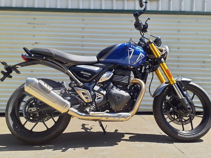 2025 Triumph Speed 400 Speed Four Grey