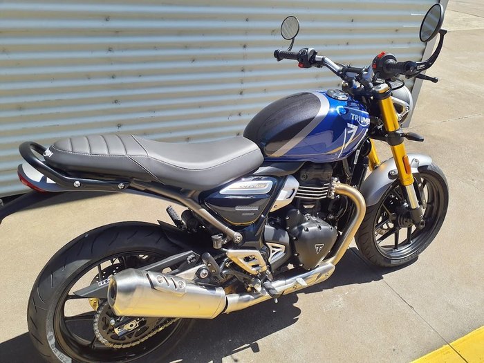 2025 Triumph Speed 400 Speed Four Grey