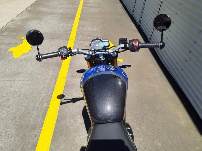 2025 Triumph Speed 400 Speed Four Grey