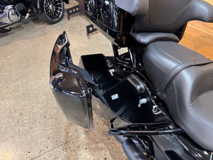 2025 Harley-davidson 2025 Harley-Davidson 1900CC FLHXU Street Glide Ultra 117 BLACK