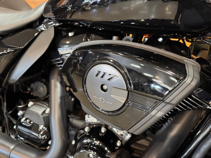 2025 Harley-davidson 2025 Harley-Davidson 1900CC FLHXU Street Glide Ultra 117 BLACK