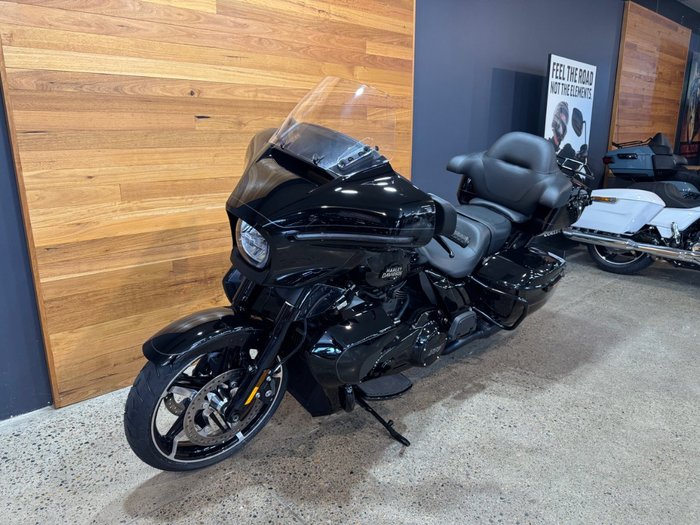 2025 Harley-davidson 2025 Harley-Davidson 1900CC FLHXU Street Glide Ultra 117 BLACK