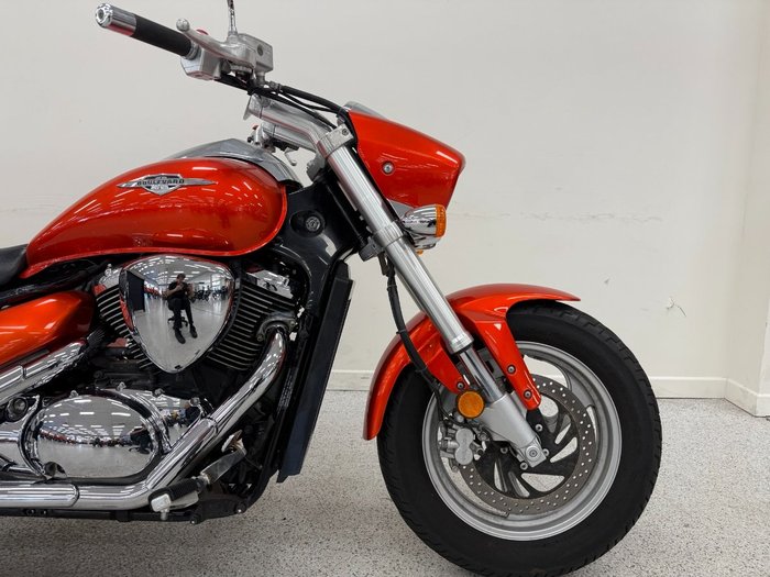 2009 Suzuki VZ800 (BOULEVARD M50) Orange